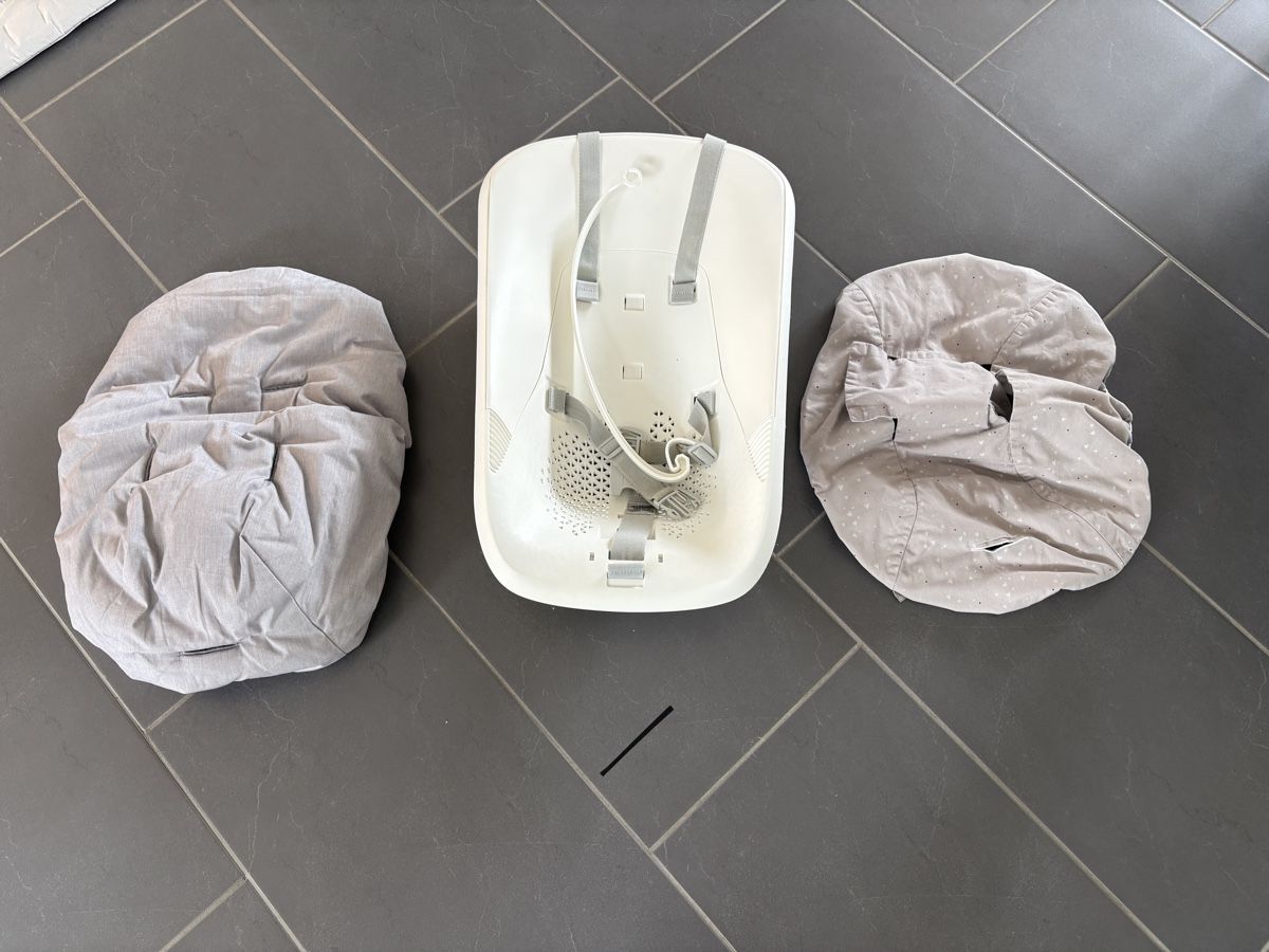 Stokke Seggioloni: Stokke Newborn Set – Usato da Wil SG venduto da nniieeii