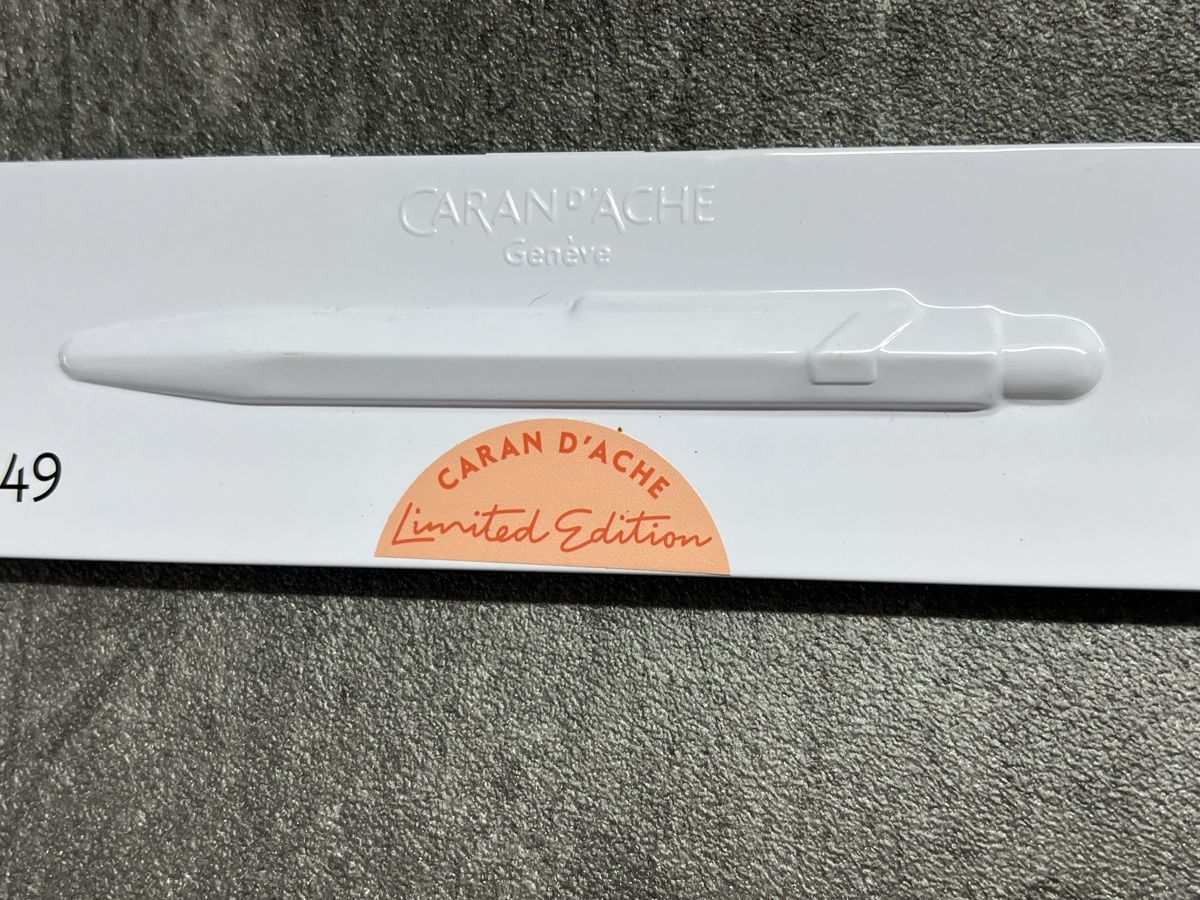 Caran D'Ache Penna & Evidenziatori: Caran d'Ache Limited Edition Stift weiss – Nuovo e nell'imballaggio originale da Urnäsch venduto da Ursjack