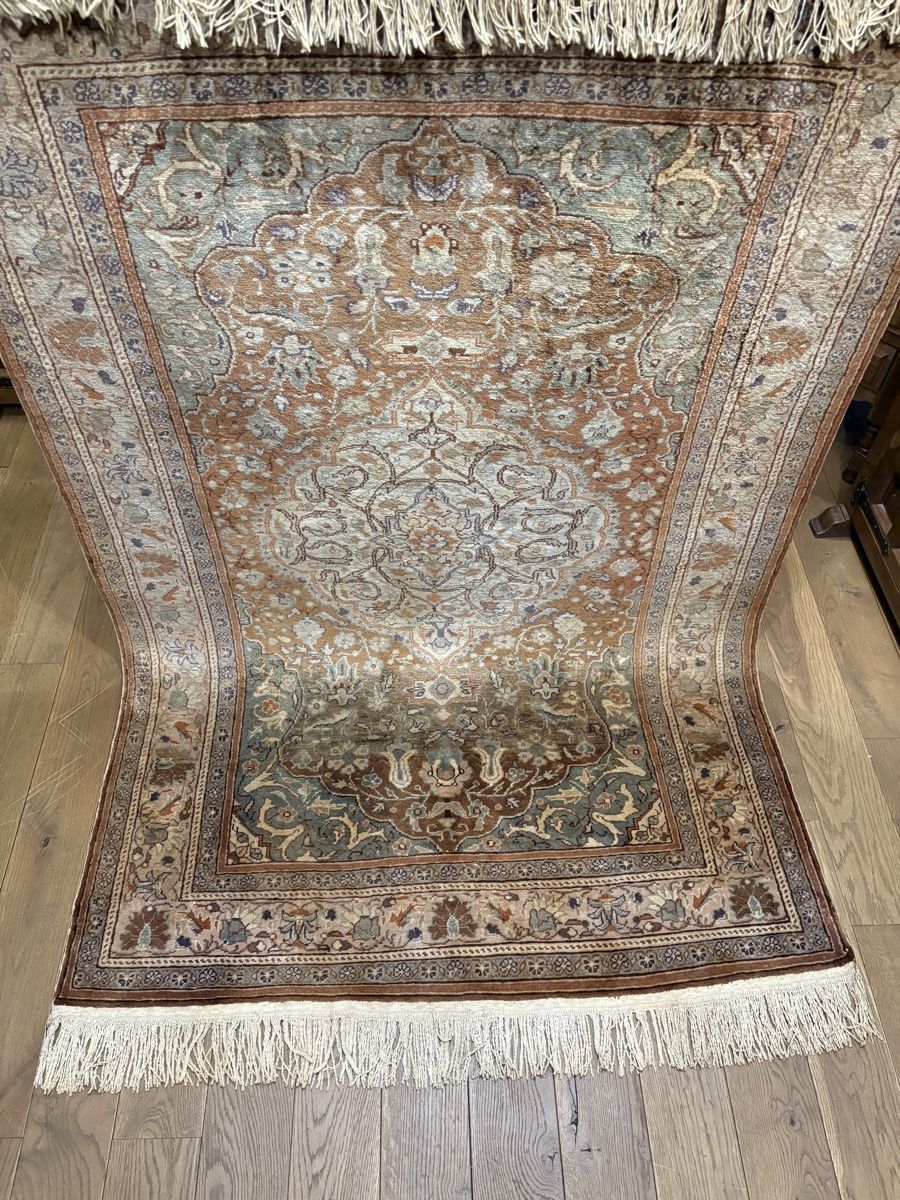 Teppiche: Echter handgeknüpfter Medaillon Kayseri – Gebraucht aus Bennau von Mayer_Carpets 4