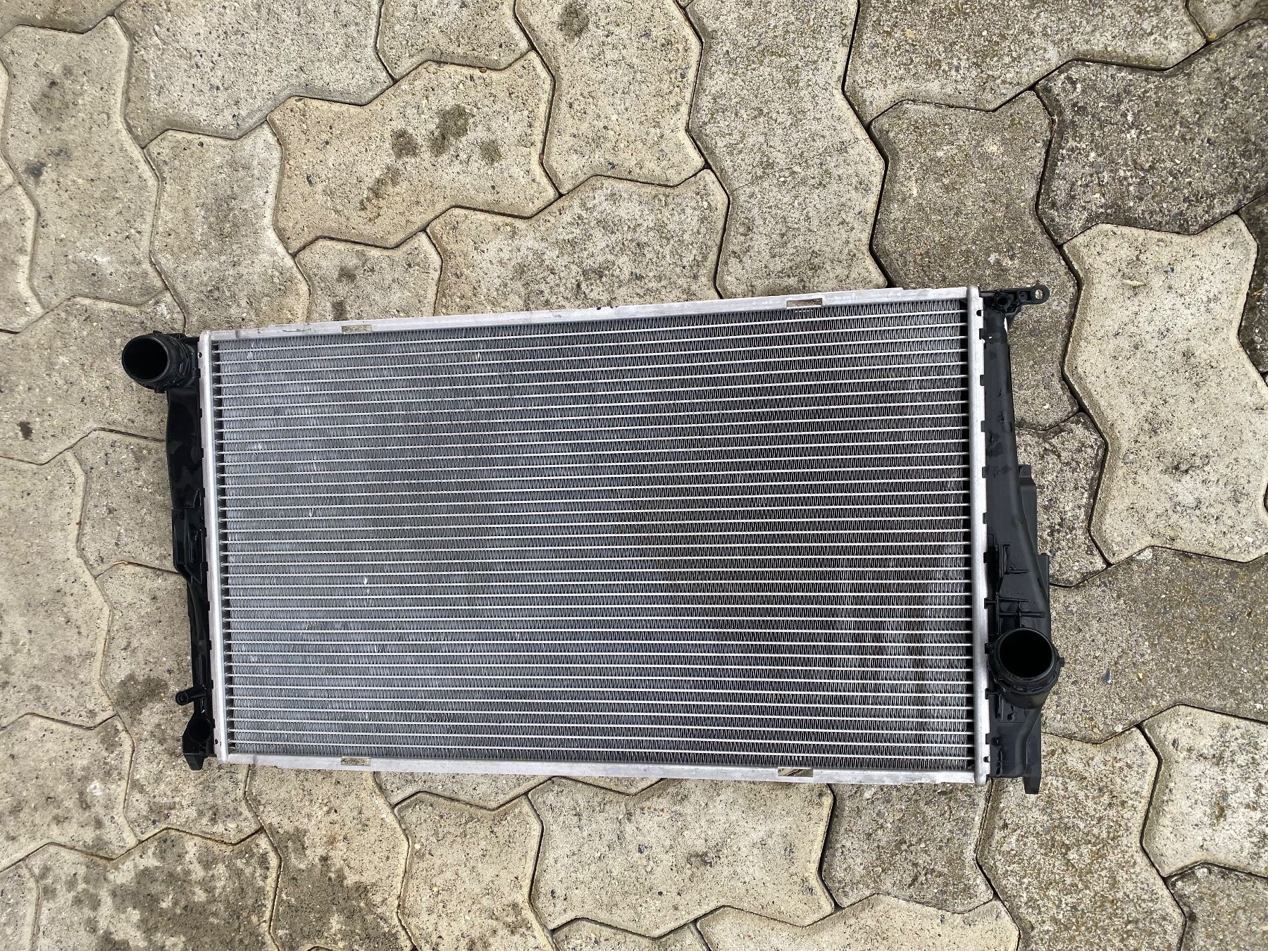 BMW Tutti pezzi di ricambio auto: BMW Wasserkühler  17 11 7788903 – Nuovo (secondo la descrizione) da Frasnacht venduto da Viste0