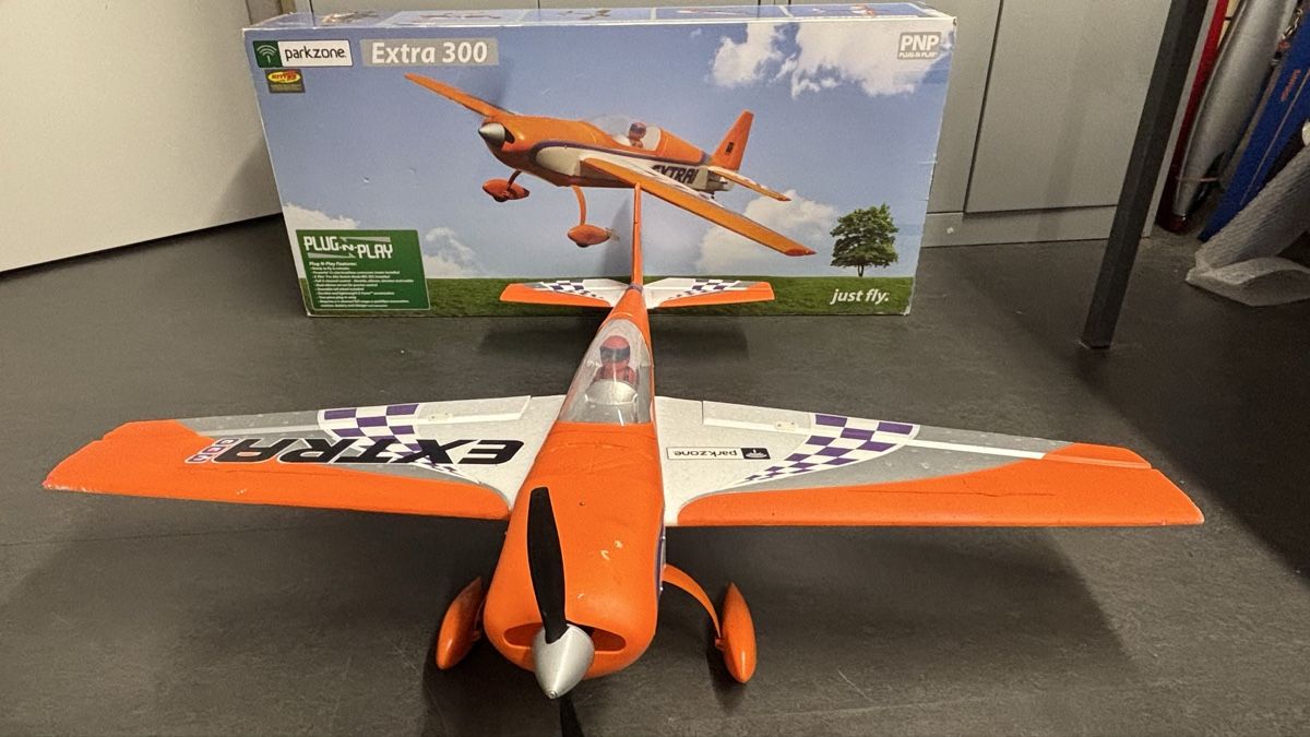Modellismo RC: Extra 300 von Parkzone – Usato da Frauenfeld venduto da Chzirn 4