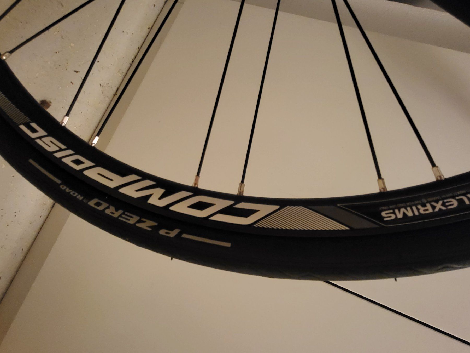 Merida Velos: Merida Speeder 5000 (Carbonrahmen 56cm, defekt!) – Gebraucht aus Männedorf von John_M 1