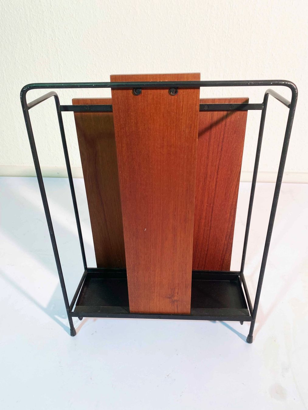 Altri mobili per ufficio: Teak Schirmständer Midcentury – Usato da Beringen venduto da Kultgut 5