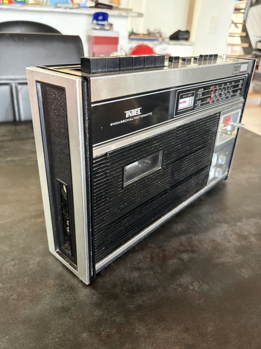 Radios: Radio Cassette Intel vintage – Defekt aus Vallamand von Bricbracbroc82 2