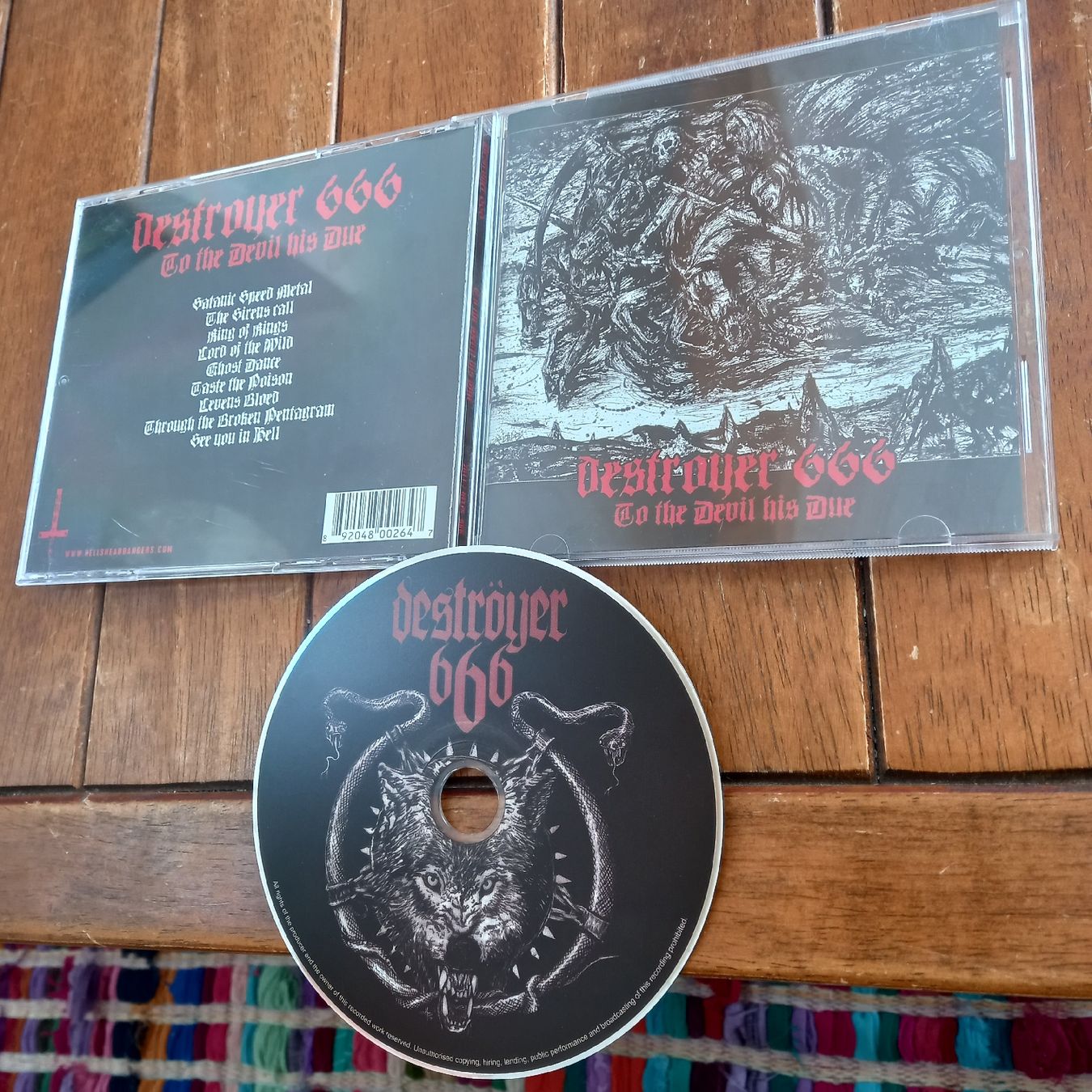 CD: destroyer 666 - to the... – Usato da St-Cergue venduto da VeganWarrior