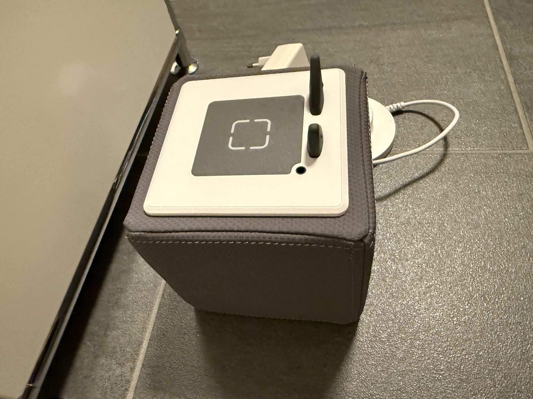Tonies Spielzeuge: Toniebox grau mit Ladestation – Neu (gemäss Beschreibung) aus Lüterkofen von ser_vvl6 1