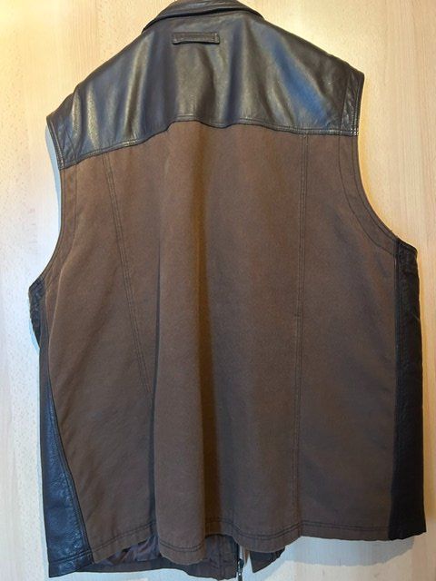 Gilets: Herren Gilet – D'occasion à Rickenbach Sulz par Wyatt 1