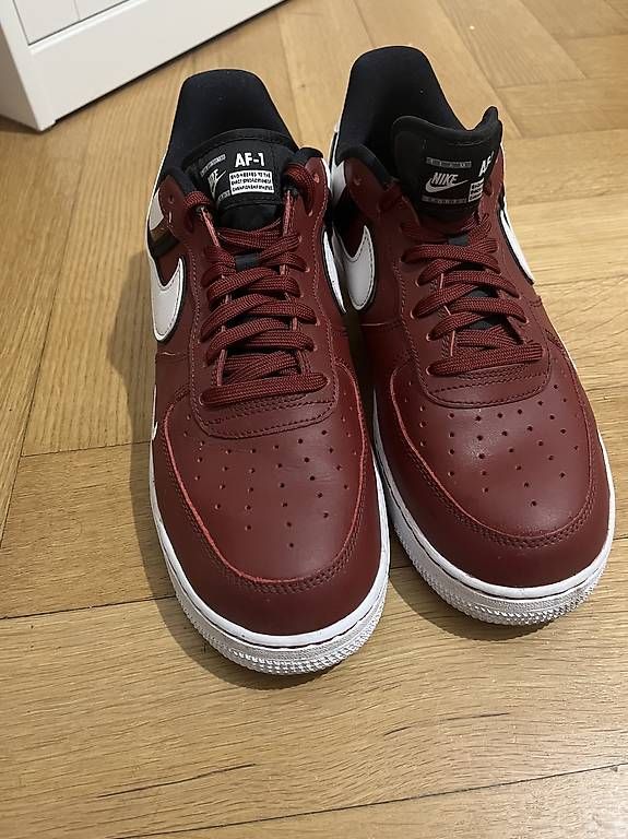 New Nike Air Force 1 in Bordeaux (Size: 43) (Neu (gemäss Beschreibung ...