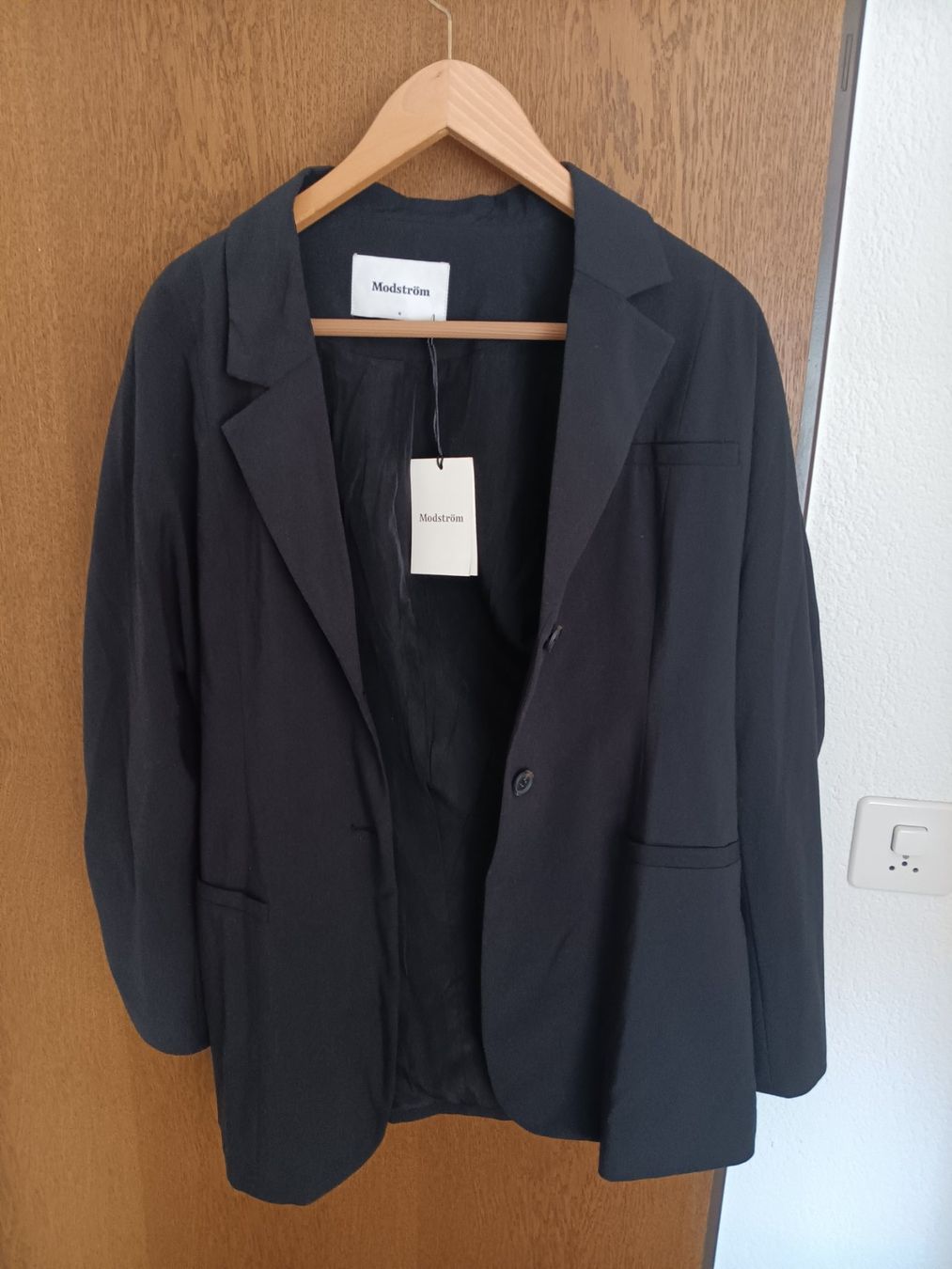 Giacche: Modström Blazer Jacket schwarz Gr. M  neu mit Etikette! – Nuovo e nell'imballaggio originale da Nussbaumen AG venduto da Lightblue