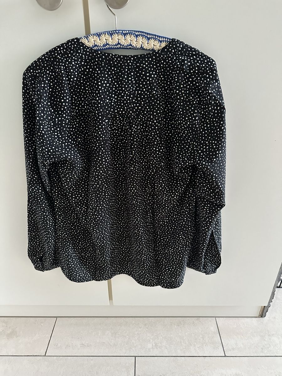 Esprit Camicette: Schwarze Bluse mit Pünktchen von Esprit Gr.M – Usato da Langnau aA venduto da Camelia14 2