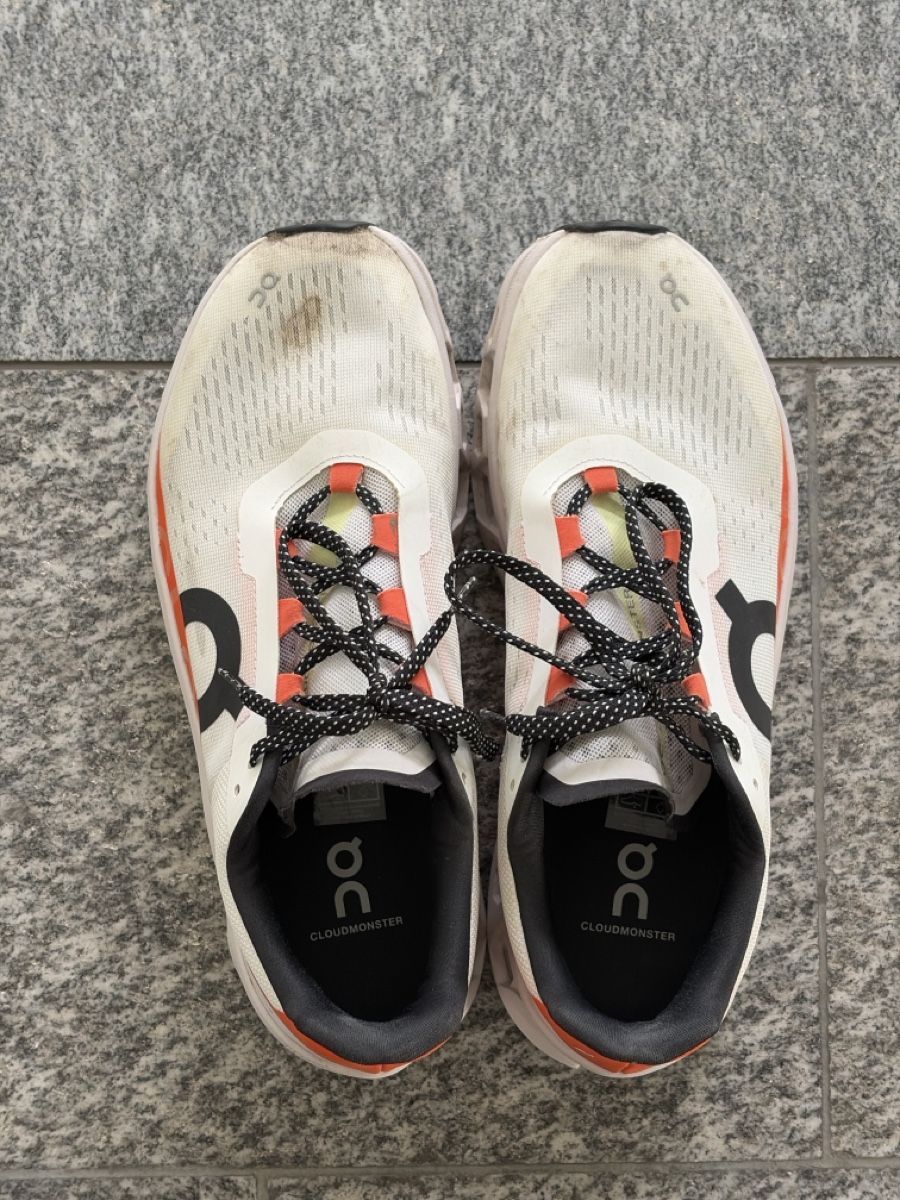 On Chaussures hommes: ON Cloudmonster Size 45   – D'occasion à Zug par CyclingThings