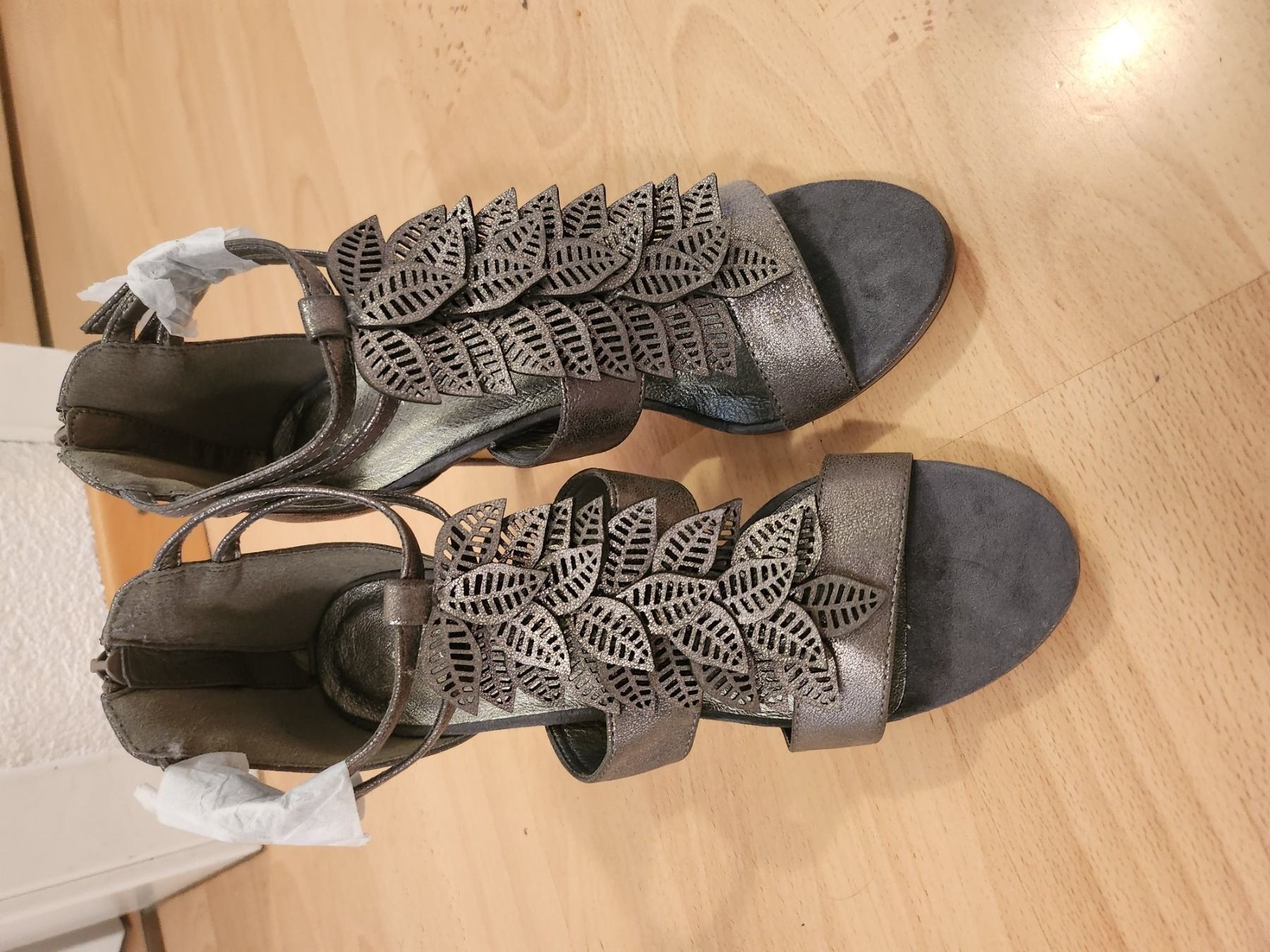 Chaussures femmes: High-heels – Neuf (Voir description) à Kefikon TG par Livline 1