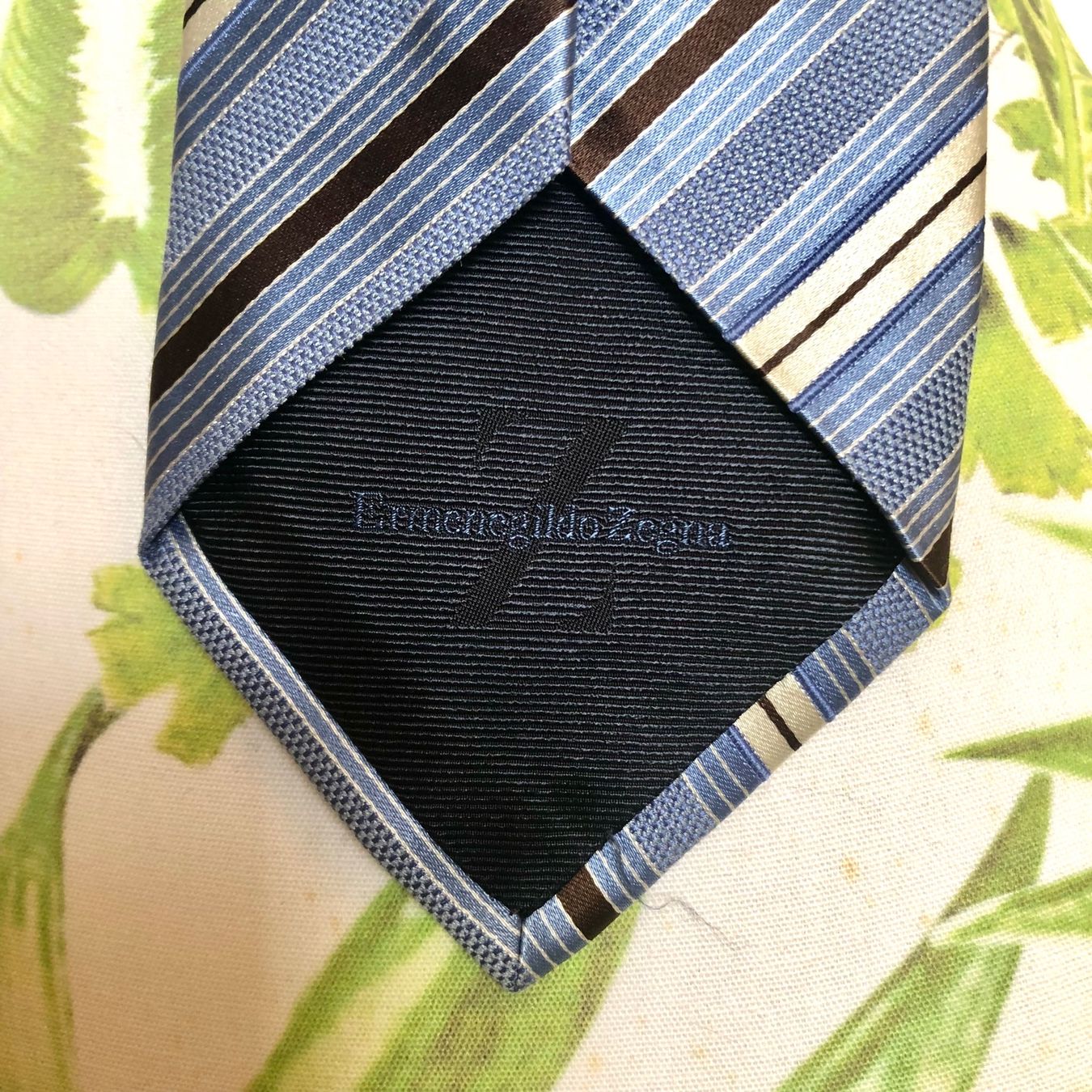 Zegna Cravatte: Ermenegildo Zegna Krawatte – Usato da Brienz BE venduto da Kokolea84 2