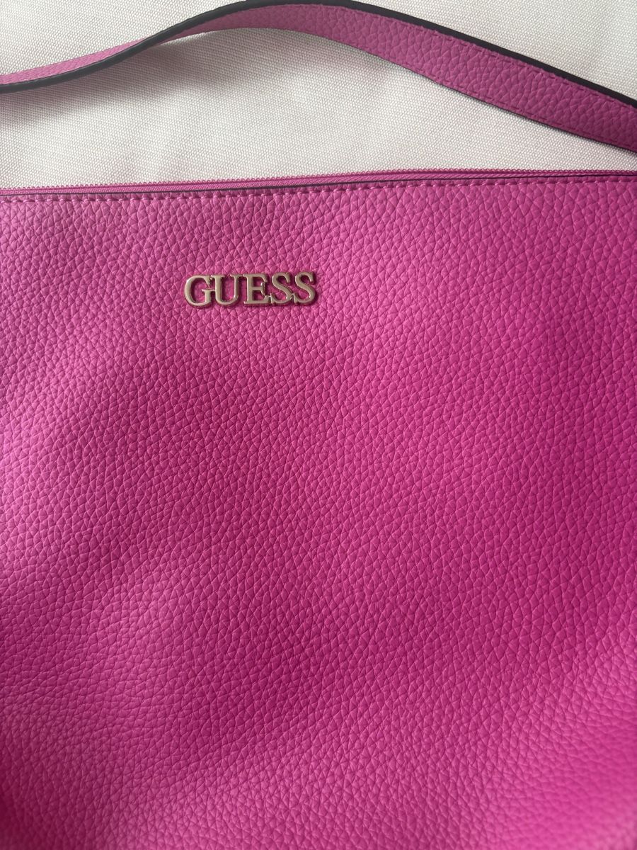 Guess Borse da donna: Tasche Guess – Usato da Zug venduto da Biki72