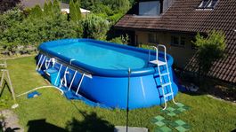 Pool m Salzwasseraufbereitung, Wärmepumpe u viel Zubehör