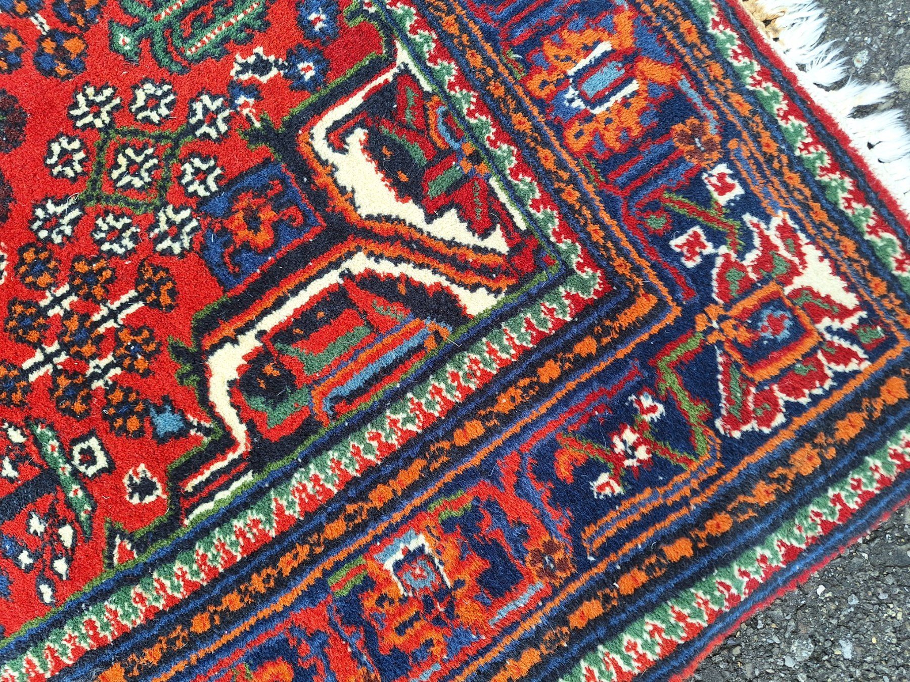 Tappeti: KLEINER ORIENTTEPPICH IN ROT – Usato da Huttwil venduto da Kunterbuntli 5