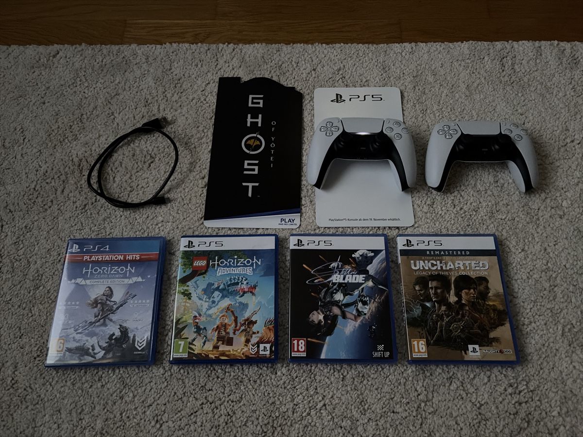 Sony Consoles: PS5 | 2x Controller | 4 Games – D'occasion à Rudolfstetten par A_Milione 2