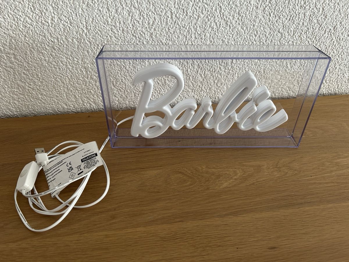 Lampes: Barbie Logo Licht – D'occasion à Naters par Gemschhtte 1