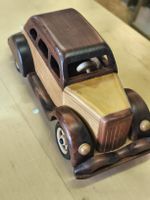 Holzauto Oldtimer handgefertigt dunkelbraun hellbraun(A30)