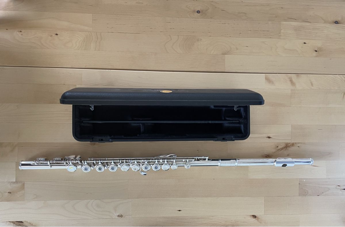 Yamaha Strumenti musicali: Yamaha YFL 281 Flute, top – Usato da Neuchatel venduto da gus_2dmy 1