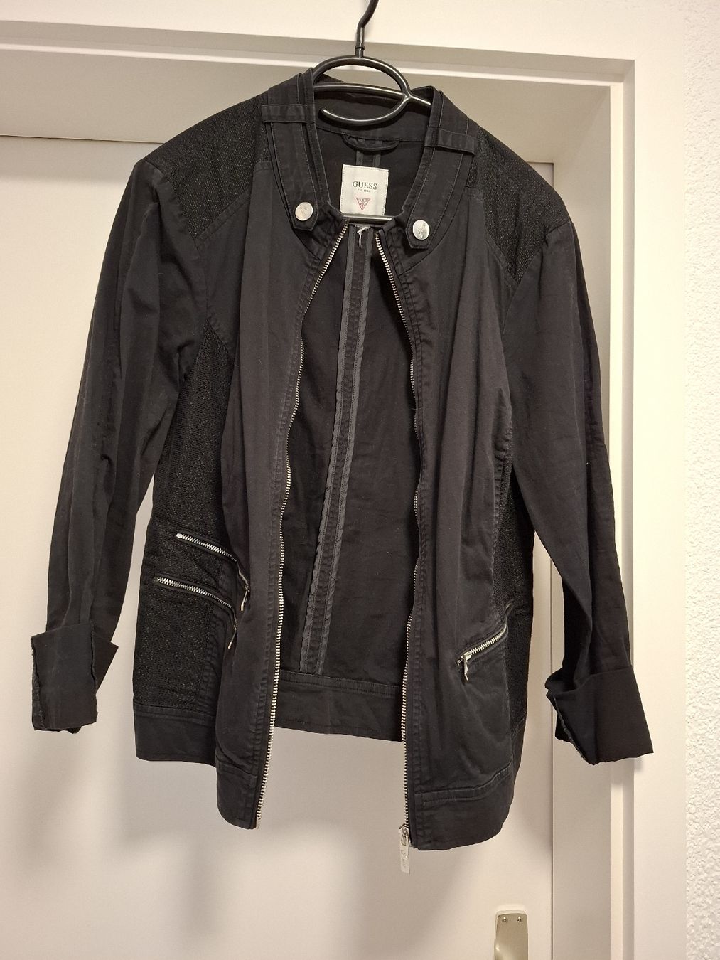 Guess Jacken: GUESS Jacke Grösse XL – Gebraucht aus Lütisburg von amerika123