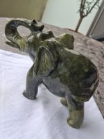 Elefant gross schwer JADE Edelstein 2,7kg 24x15cm handarbeit