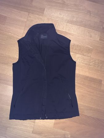 Gilet Peak Performance noir pour femme taille M bon état