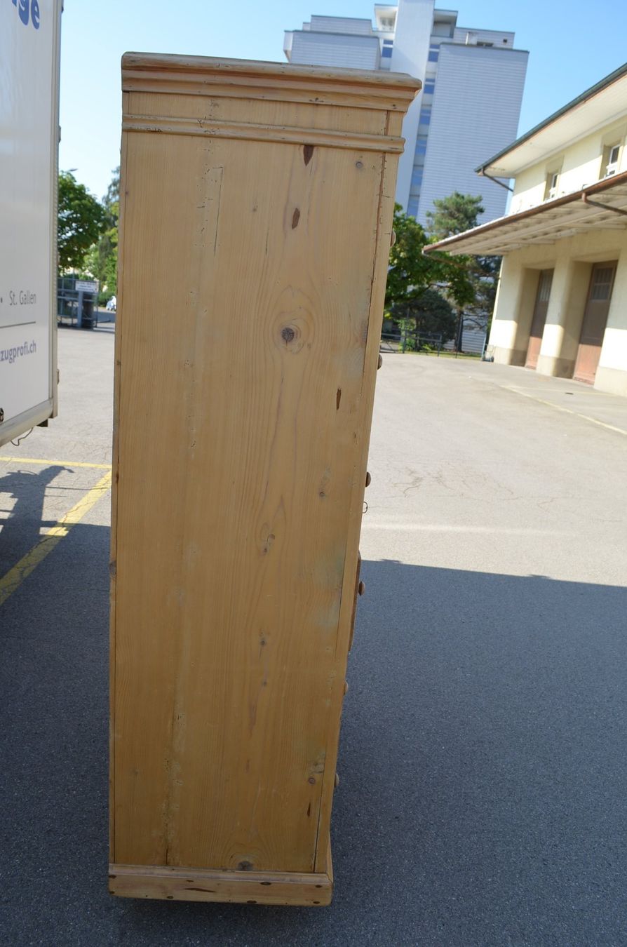 Armadi: Schrank mit Malerei Schubladenmöbel Hohe Schaffreitte – Usato da Wil SG venduto da Athi 4