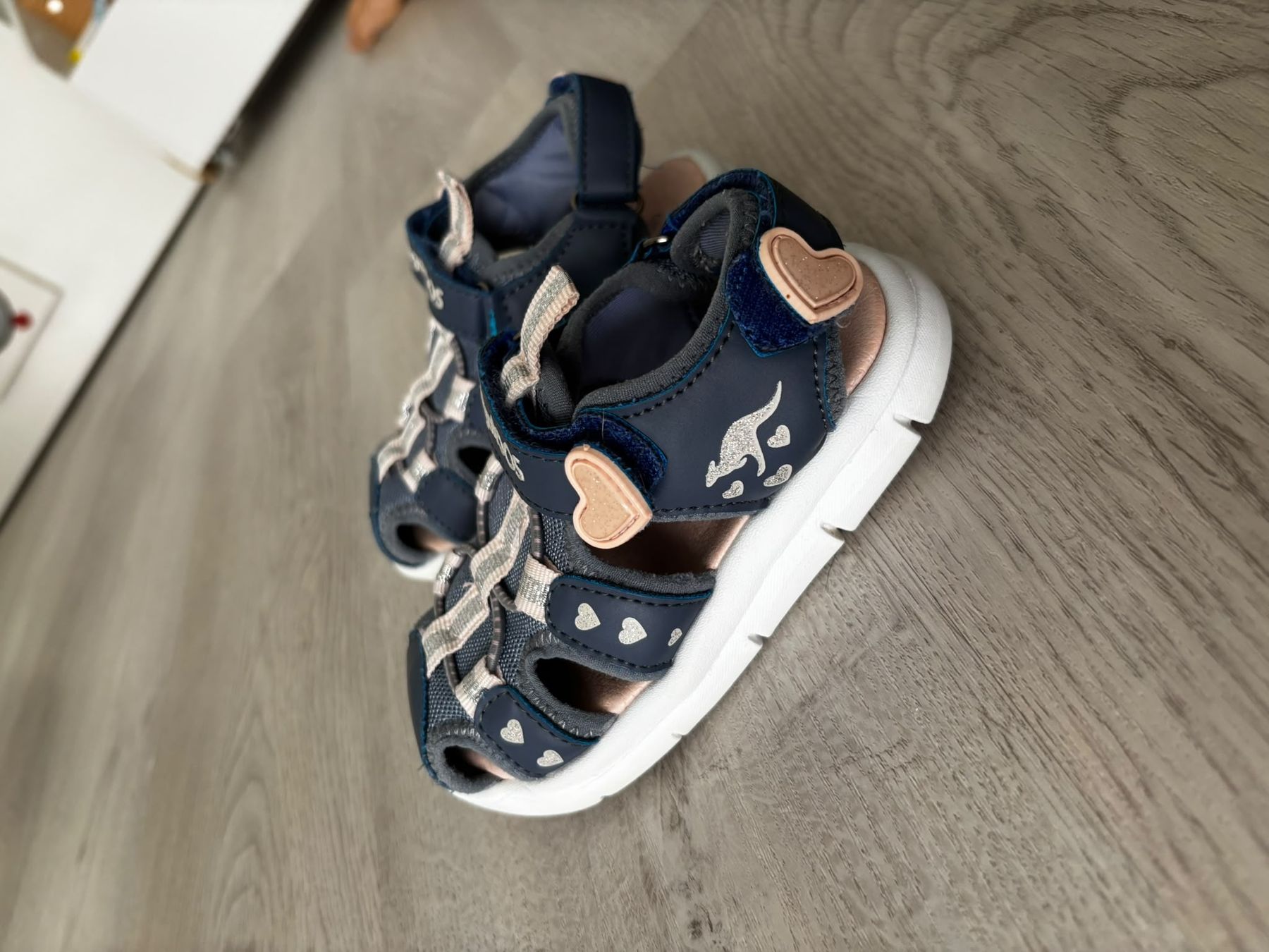 Scarpe per ragazzi: Kindersandalen Gr. 24 – Usato da Hochfelden venduto da rub_rnw5