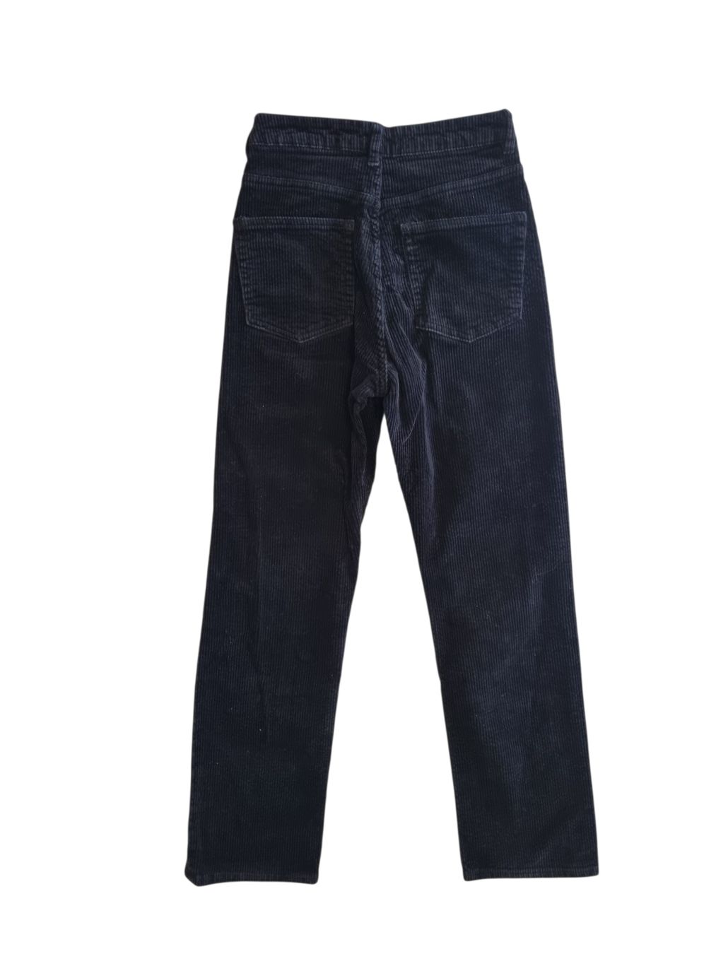 Weekday Pantaloni: Schwarze Kordhose von Weekday Gr. 36 – Nuovo (secondo la descrizione) da Champlan venduto da acr_kkd5 1