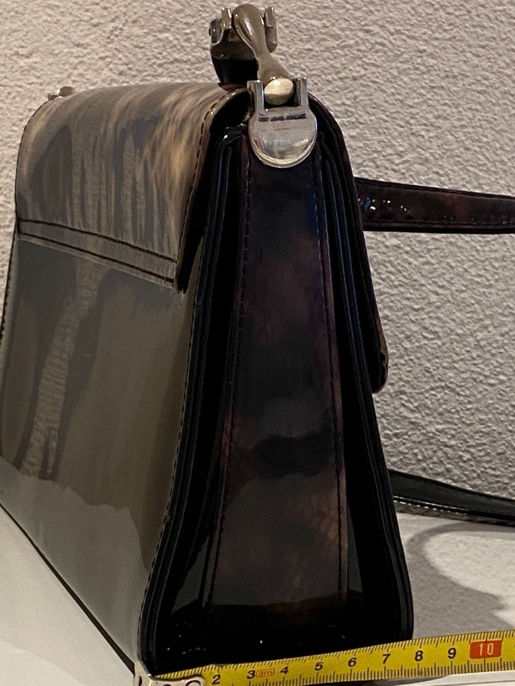 Borse da donna: Schultertragtasche Lack – Usato da Matten b. Interlaken venduto da kero71 5