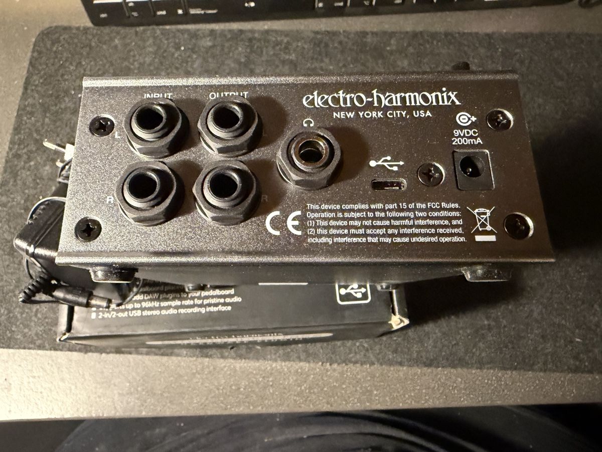 Electro-Harmonix Instruments de musique: Electro-Harmonix Effects Interface – D'occasion à fey par Caductilometre 1