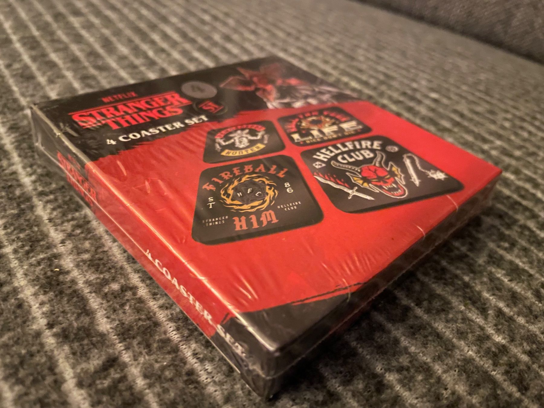 Alle DVDs: Stranger Things - Untersetzer – Neu und originalverpackt aus Dierikon von Butcherboy 2