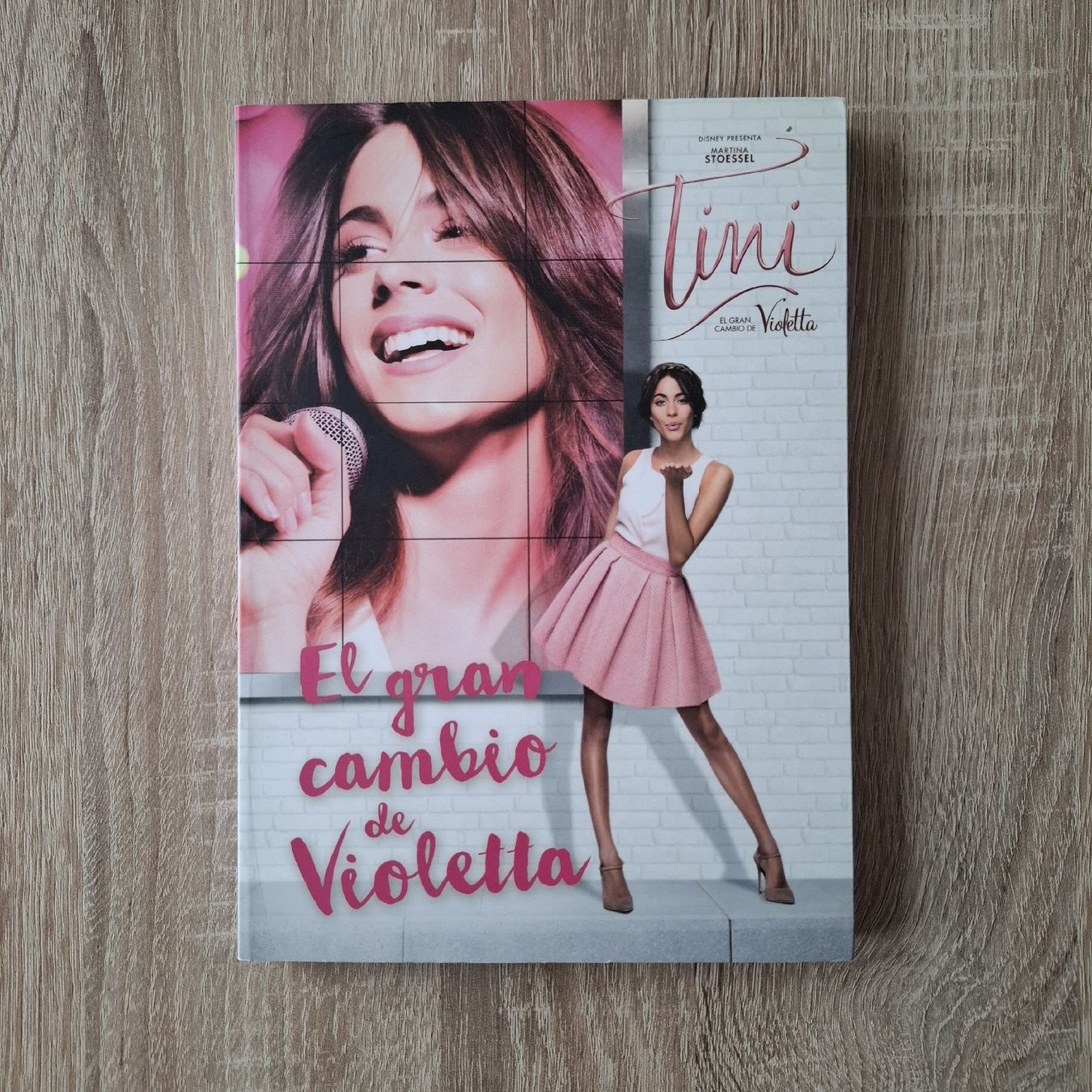 Libri: Violetta - El gran cambio de Violetta – Usato da Hägglingen venduto da Pilipadin