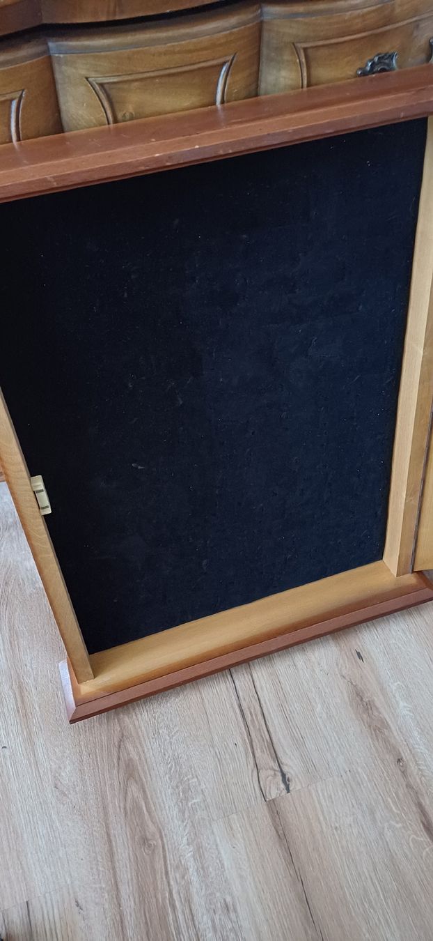 Vetrine: Schöne Wandvitrine – Usato da Flawil venduto da Naphtali 1