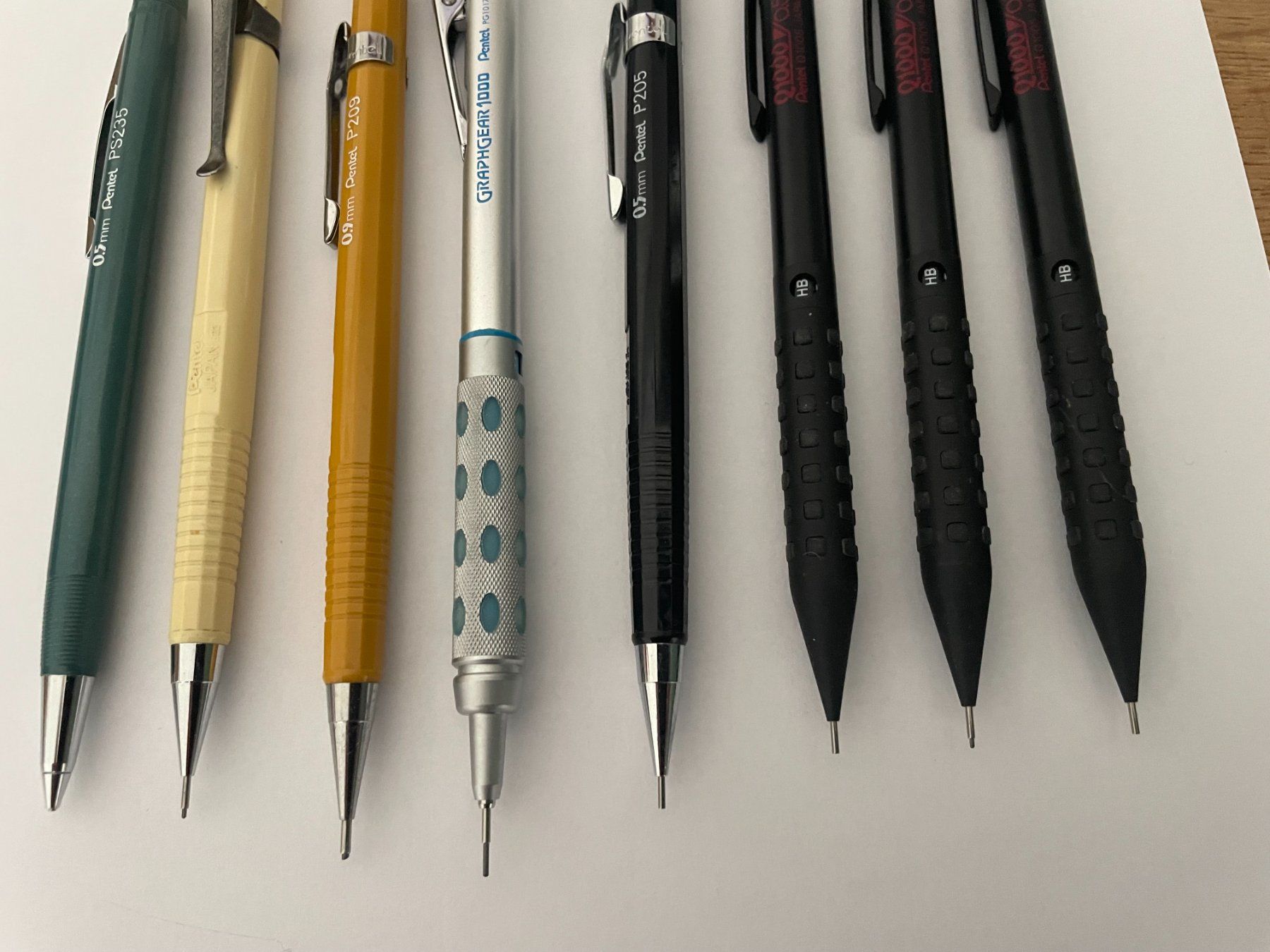 Pentel Matite, matite colorate & gessi: PENTEL DRUCKBLEISTIFTE: 8 STÜCKE – Usato da Uhwiesen venduto da Uhwiesen 3