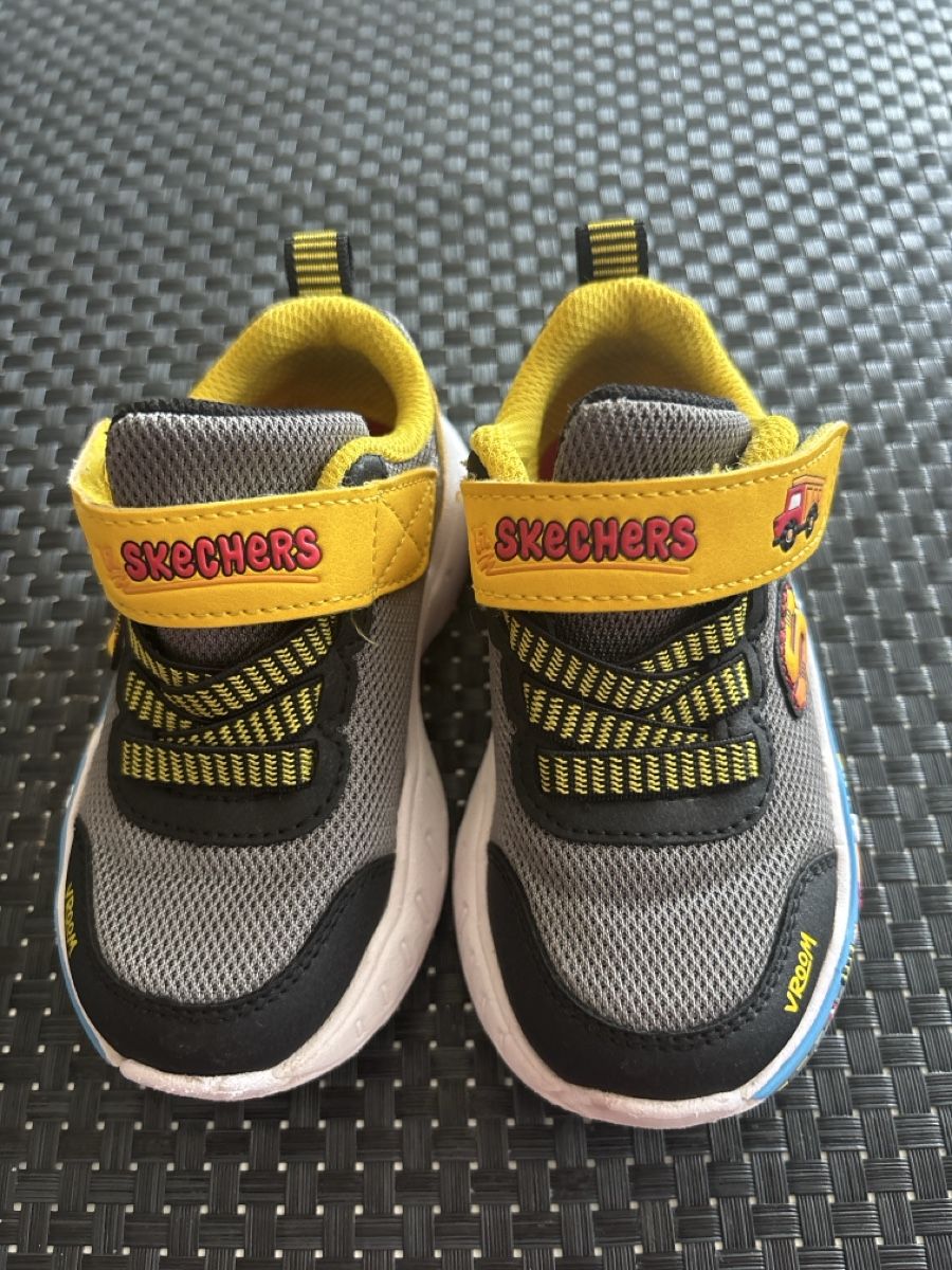 Skechers Schuhe für Jungen: Skechers Schuhe Grosse 22 – Gebraucht aus Ehrendingen von Katy28 3