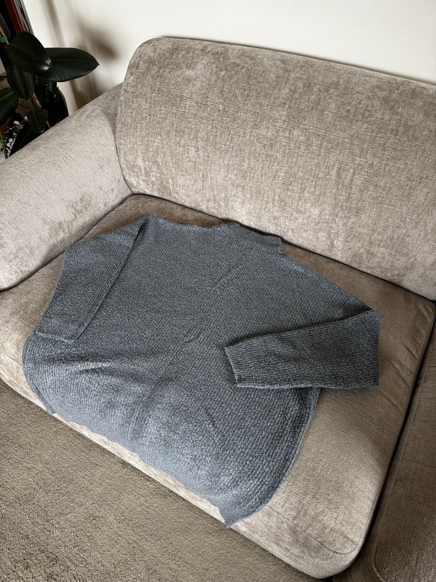 Pullover & Sweatshirts: Pull Chicorée gris/bleu oversized taille M en bon état – Neu (gemäss Beschreibung) aus Les Acacias von JaysGoodDeals 2