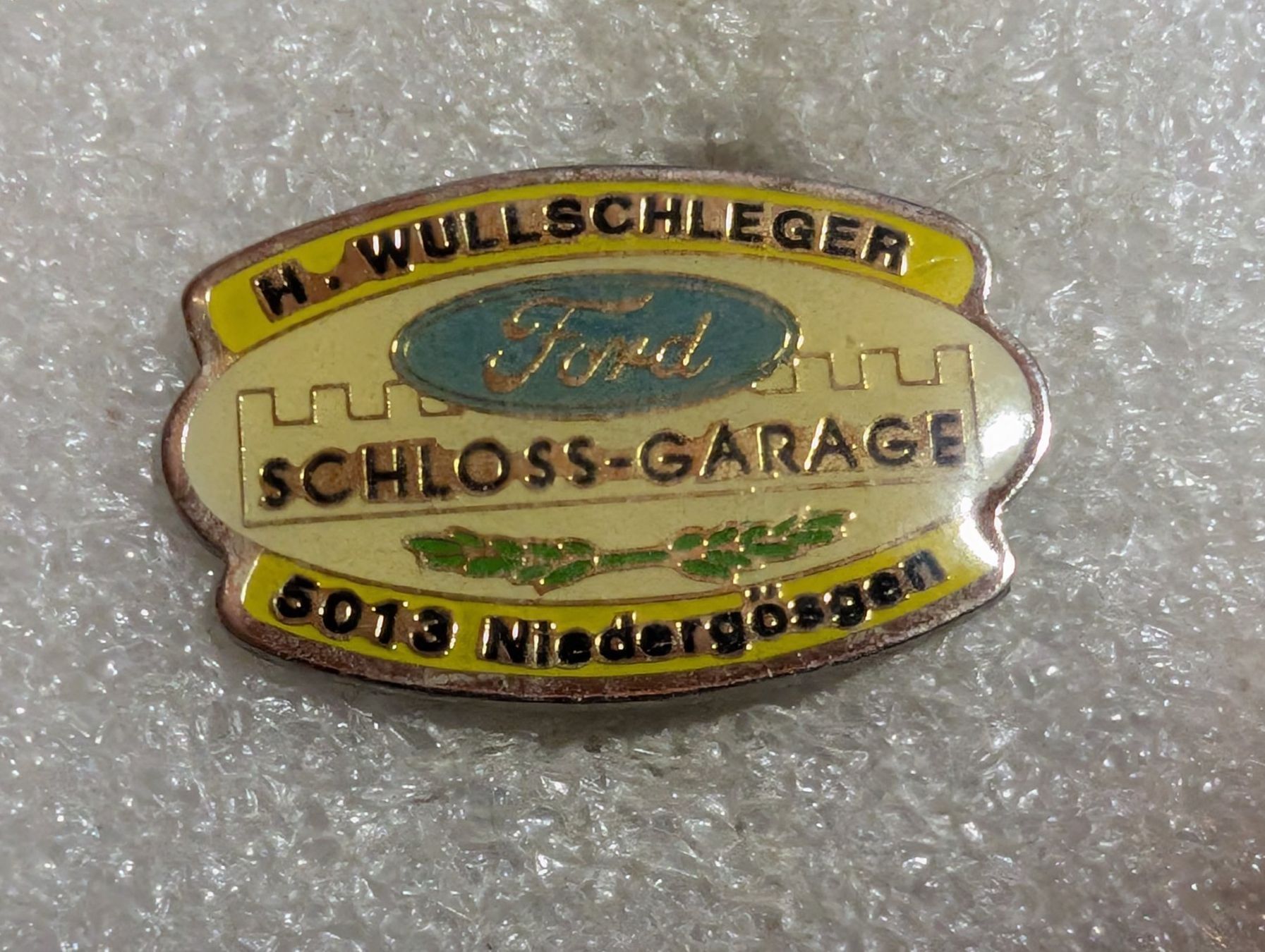 Plaketten & Abzeichen: Ansteckpin 243: Schloss Garage – Gebraucht aus Oppligen von Pin-Fall-Shop