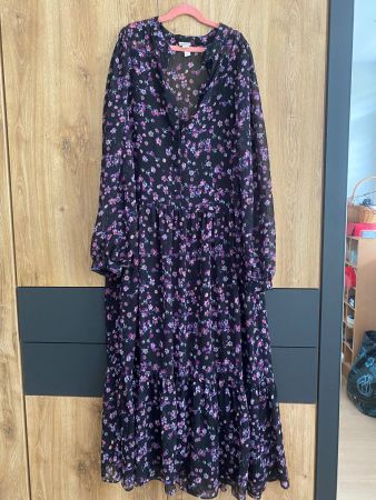 Robe longue fleurie noire et violette - Idéale pour l'été!