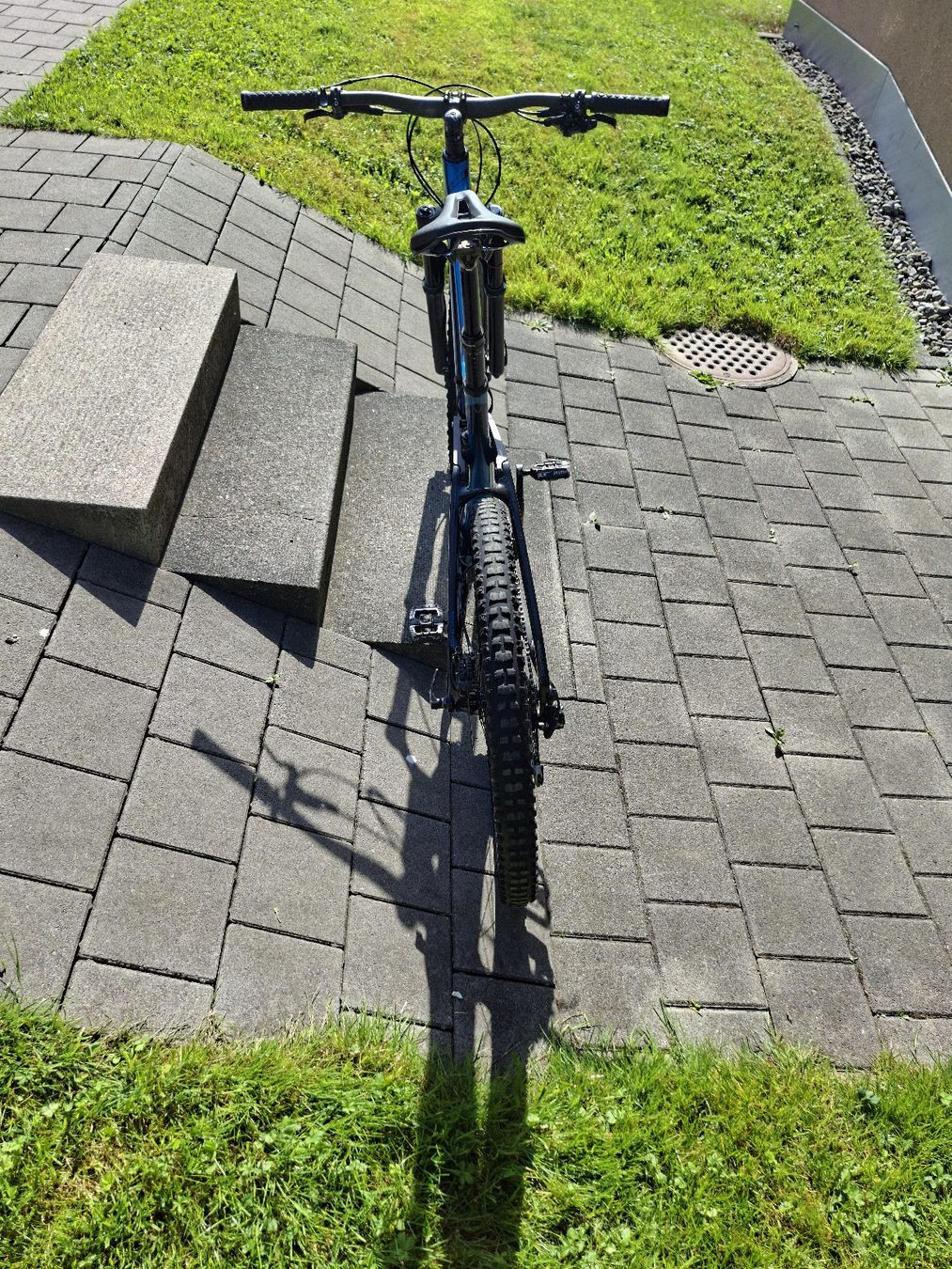 Biciclette: Full Carbon MTB der Marke Devinci – Usato da Zug venduto da Simao123 1