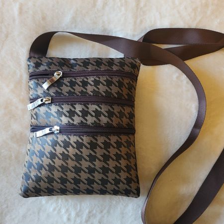 Crossbody Tasche praktisch und leicht - ideal fürs Reisen
