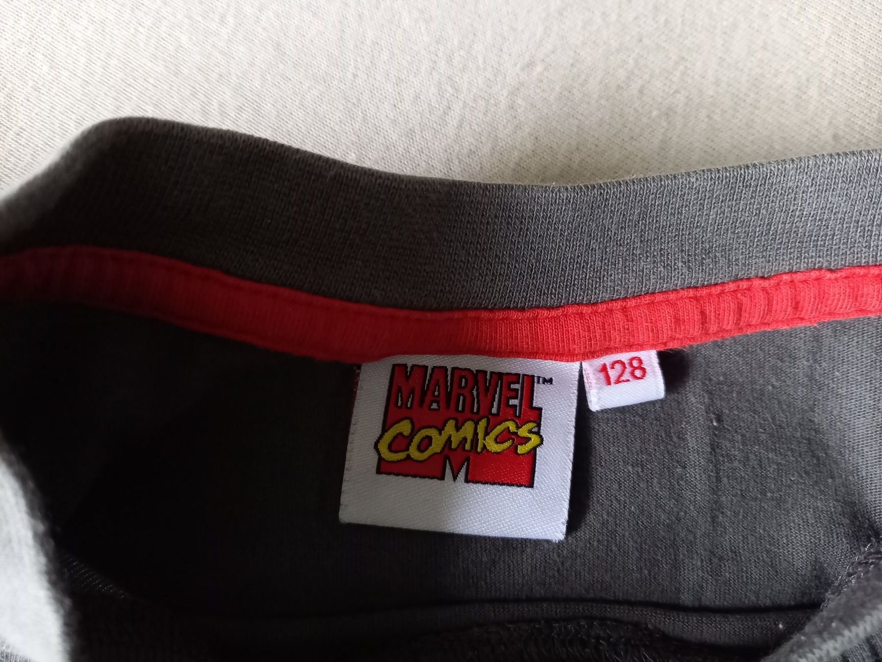Camicie, T-shirt & Polo: T-Shirt Spiderman Gr. 128 – Usato da Unterengstringen venduto da saraman 1