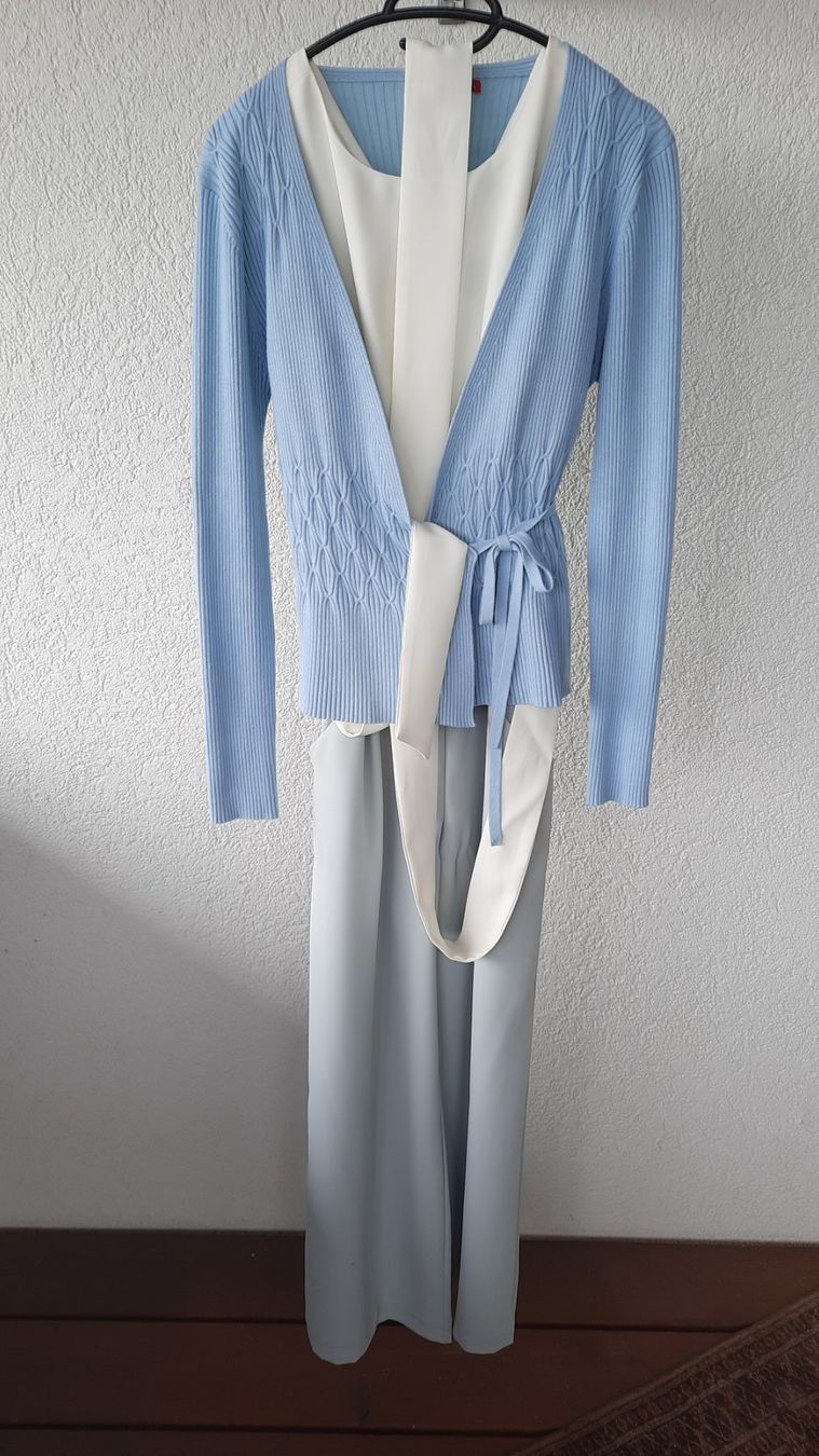 Giacche: Strickjacke aqua blau Gr. 40 – Usato da Oberlunkhofen venduto da dreihaselnuesse