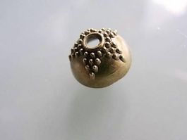 10 Perlkappen bronze Sternmuster  9mm