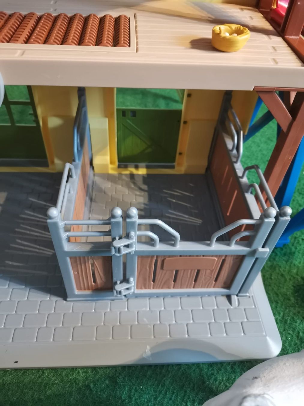 Schleich Spielzeuge: Schleich Pferdehof, Bauernhof – Gebraucht aus Beinwil am See von limaalpha1986 2