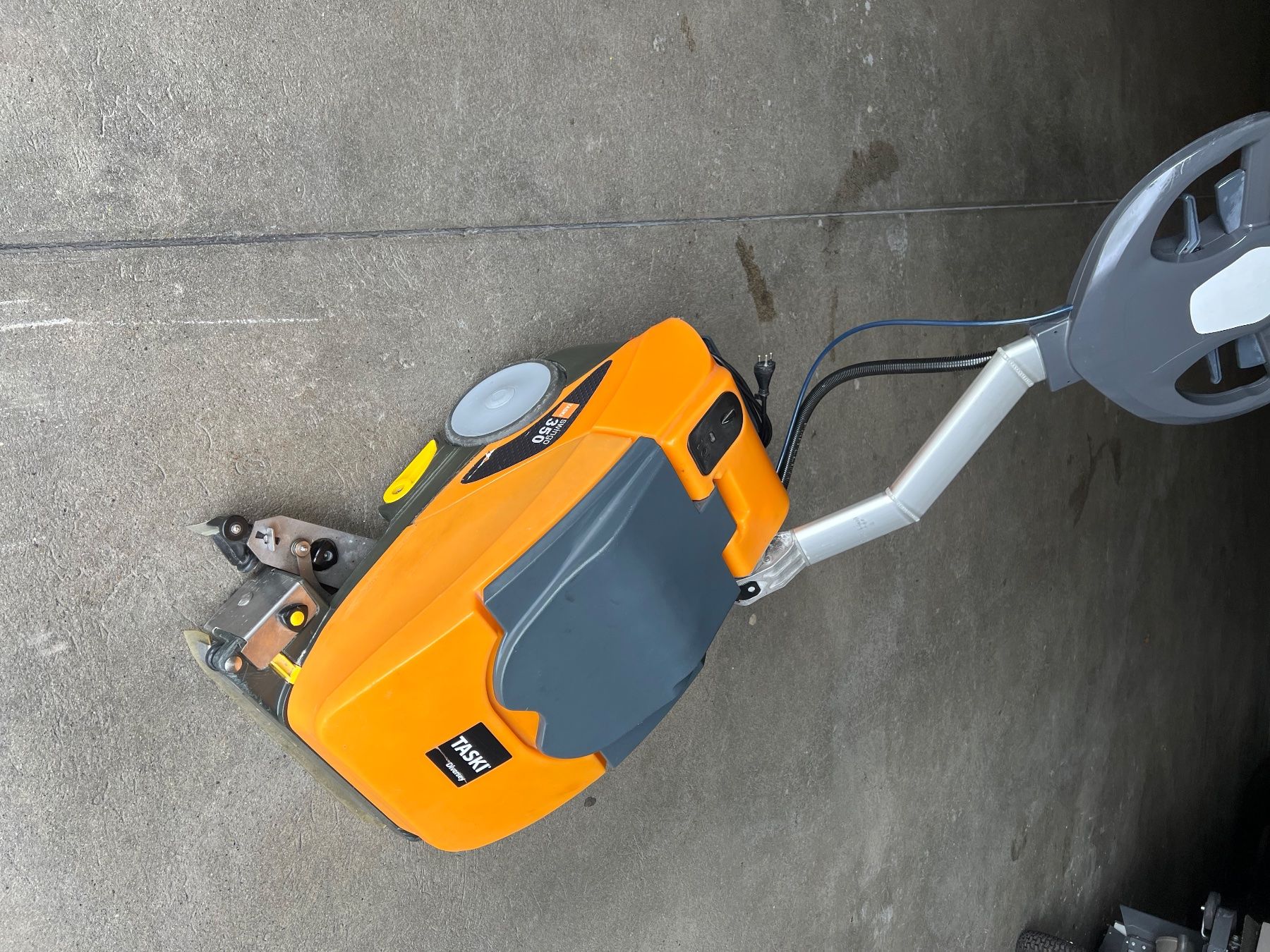 Alle Maschinen: Reinigungsmaschine Taski Swingo 350B – Gebraucht aus Grenchen von daj_d7l2
