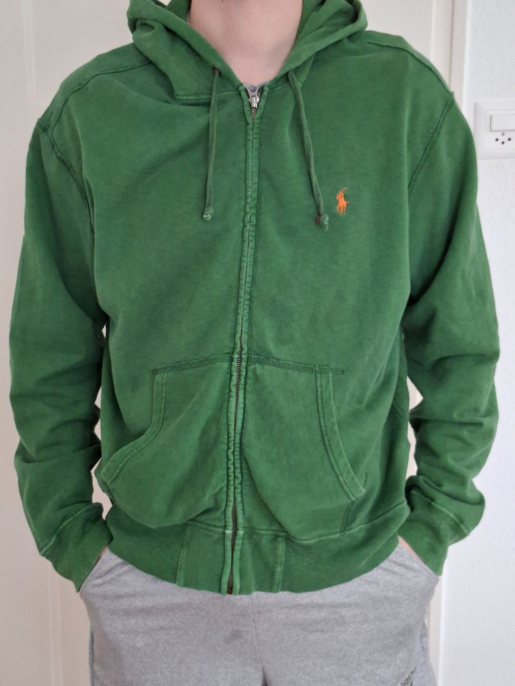 Ralph Lauren Pullover & Sweatshirts: Ralph Lauren  pull à Capuche Verte Taille XL – Gebraucht aus Renens VD von ser_j2fn 4