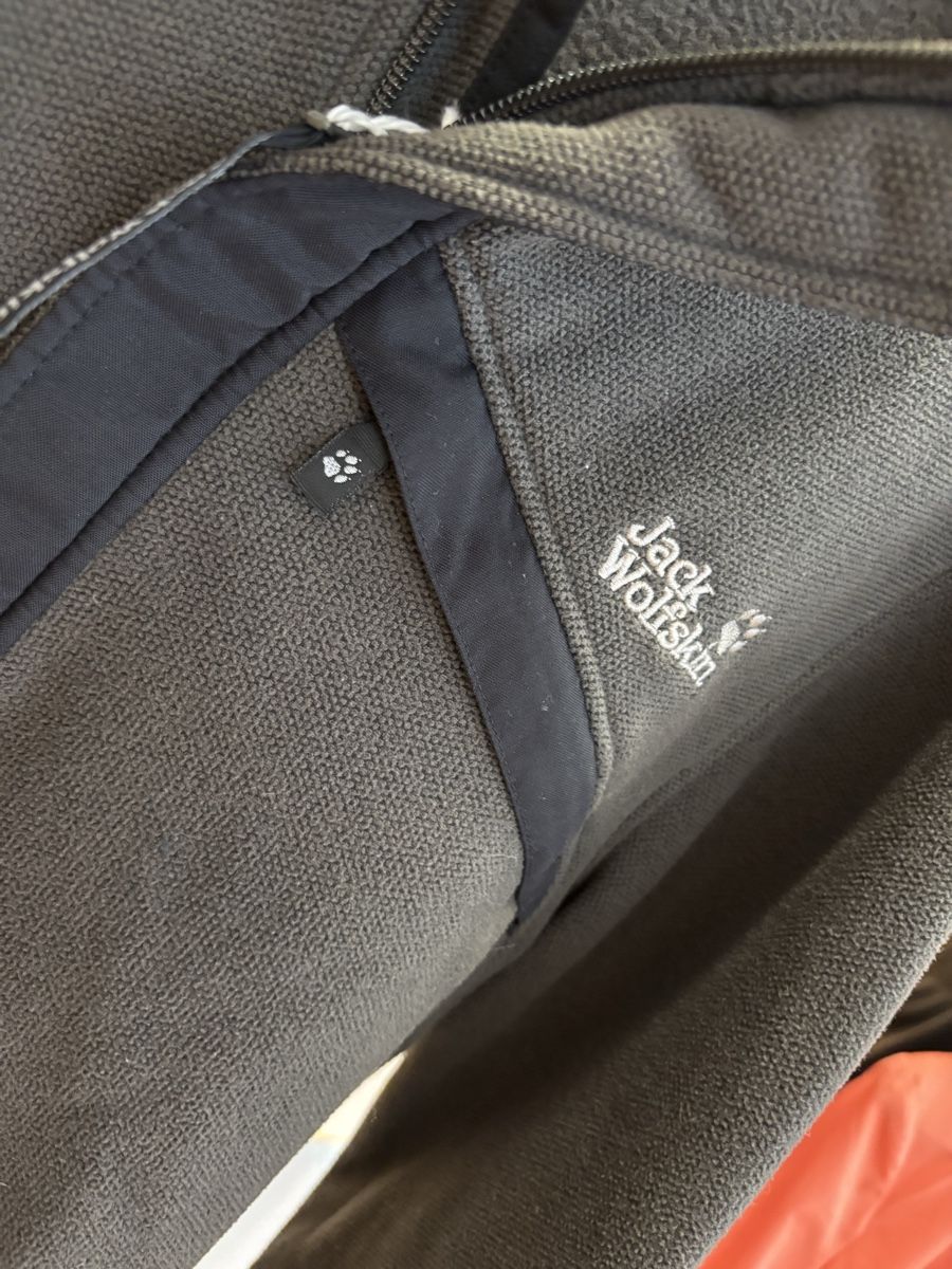Jack Wolfskin Maglioni & Felpe: Jack Wolfskin Fleecepullover olivfarben, Herren – Usato da Burgdorf venduto da VouSchoen 4