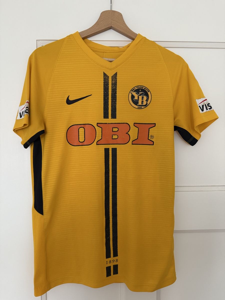 Young Boys Leibchen & Hosen: BSC Young Boys Trikot – Gebraucht aus Bern von Tottigoal1